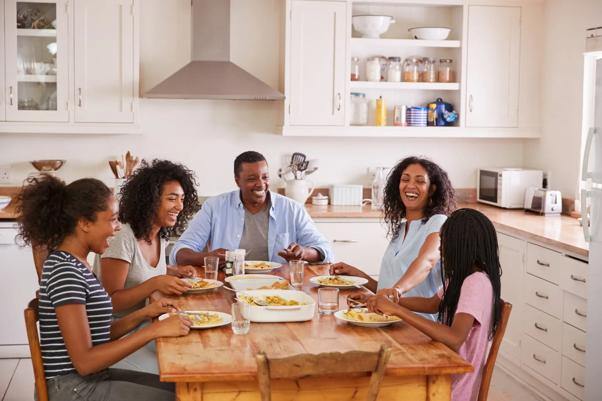 51 Fresh Dinner Conversation Topics for Families
