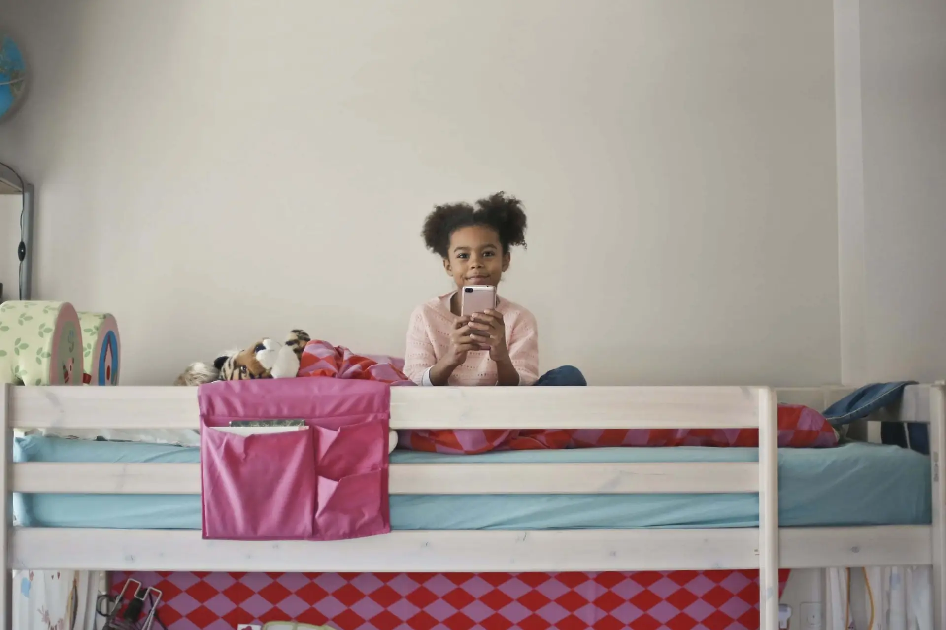 A Dumb Phone For Kids: Pros and Cons