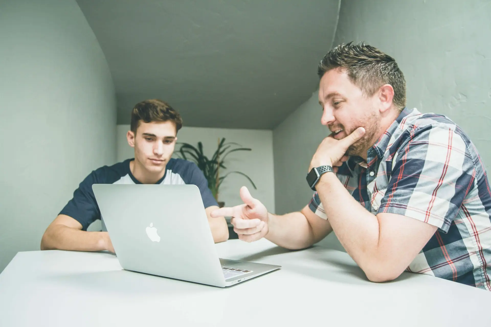 Navigating the World of Parenting Teens and Tweens: Tips and Strategies