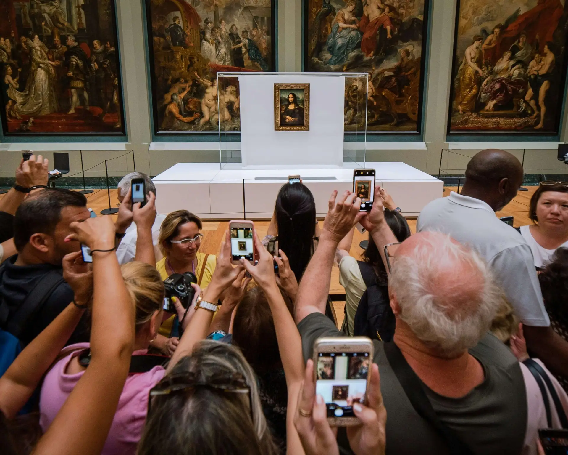 How Many People Are Addicted to Social Media? Are You Addicted to Social Media?