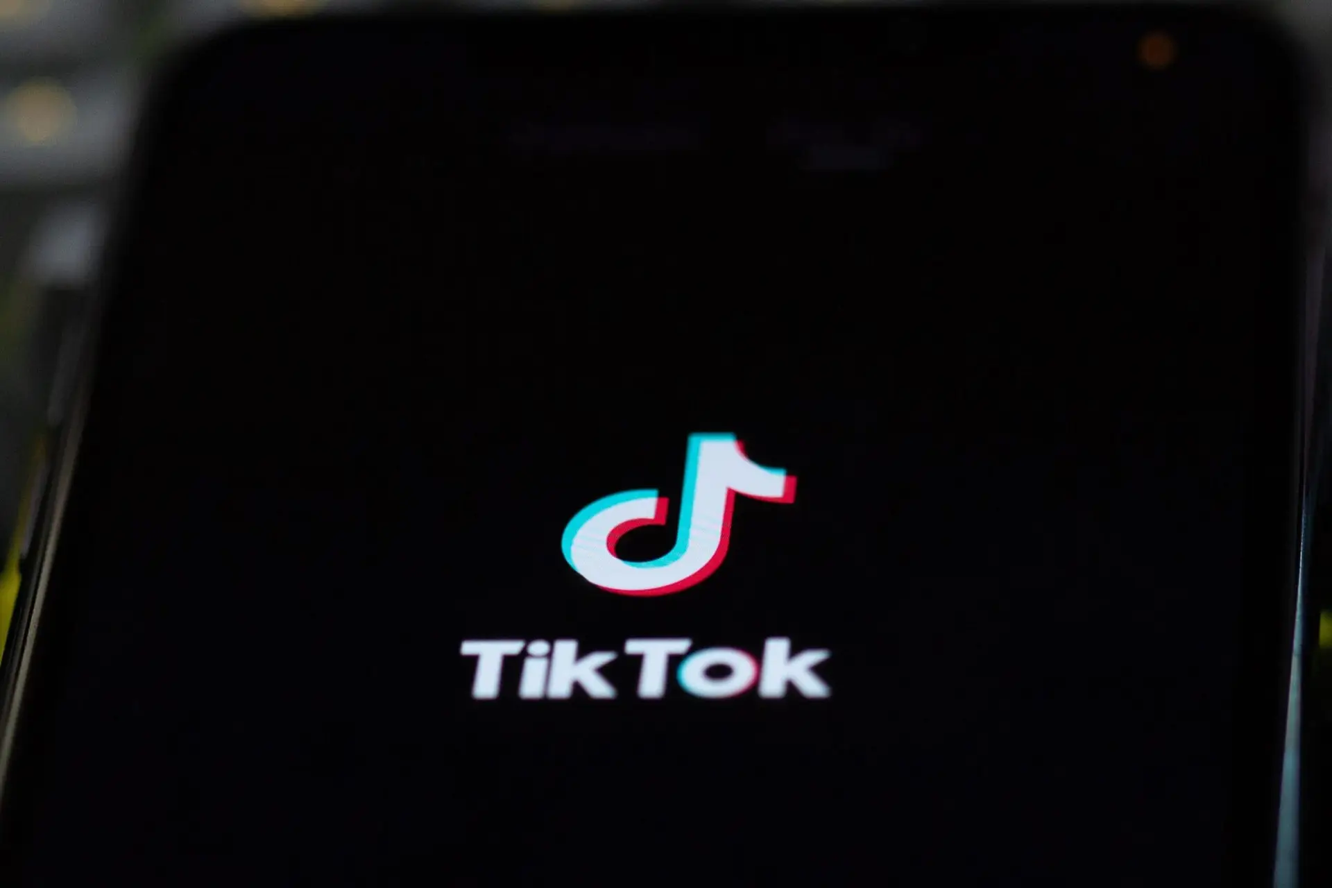 A Guide To Keeping Your Kids Safe: Parental Controls for TikTok